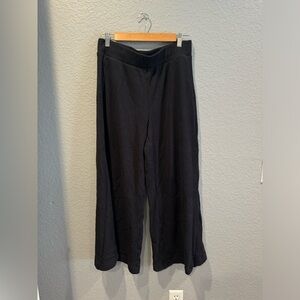 black knit ribbed wide legged pant